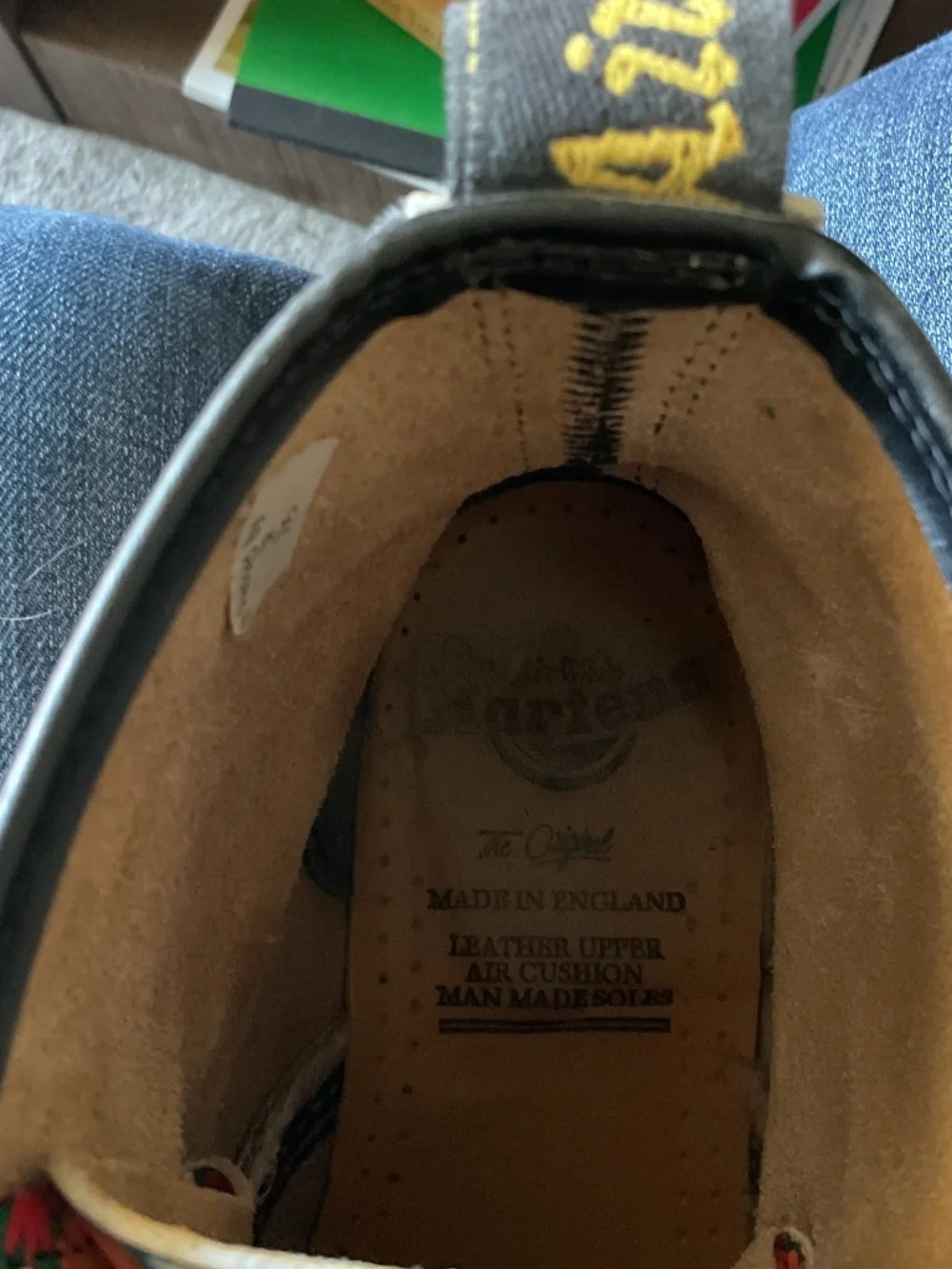 Vintage Doc Martens multicolored daisy boots - Picture 3 of 4